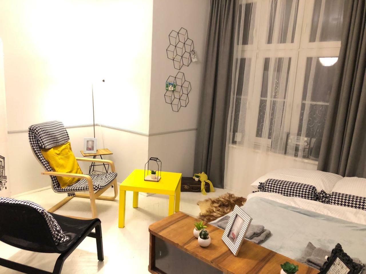 Luxury Retro Apartment, City Center, Wifi クラクフ エクステリア 写真