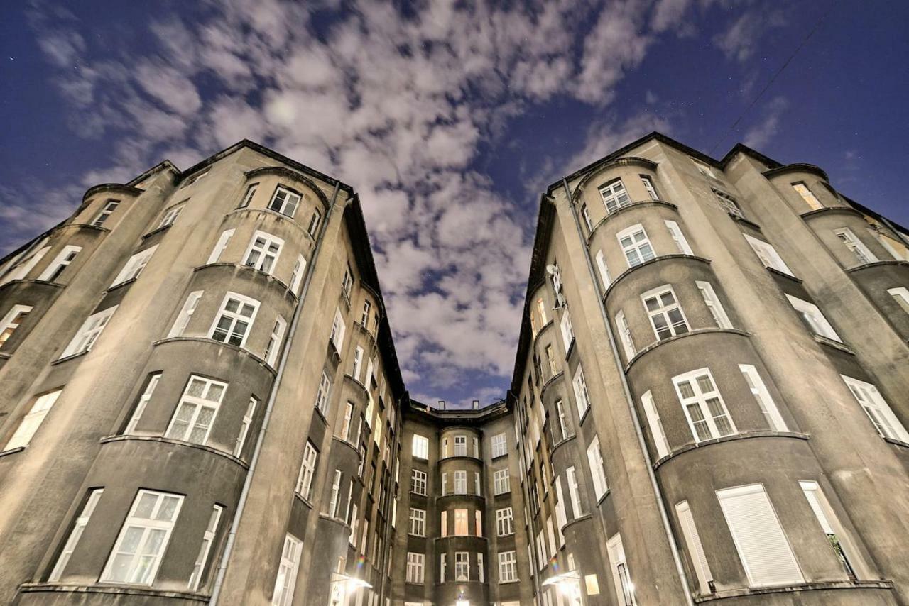 Luxury Retro Apartment, City Center, Wifi クラクフ エクステリア 写真