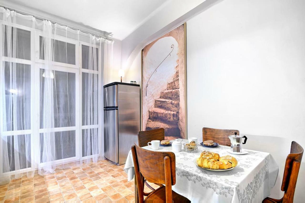 Luxury Retro Apartment, City Center, Wifi クラクフ エクステリア 写真