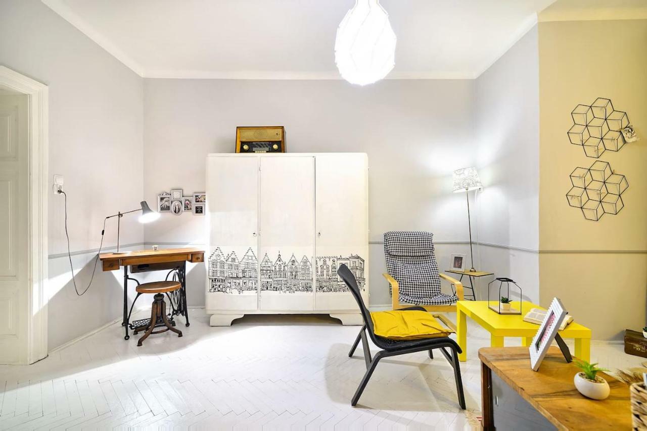 Luxury Retro Apartment, City Center, Wifi クラクフ エクステリア 写真